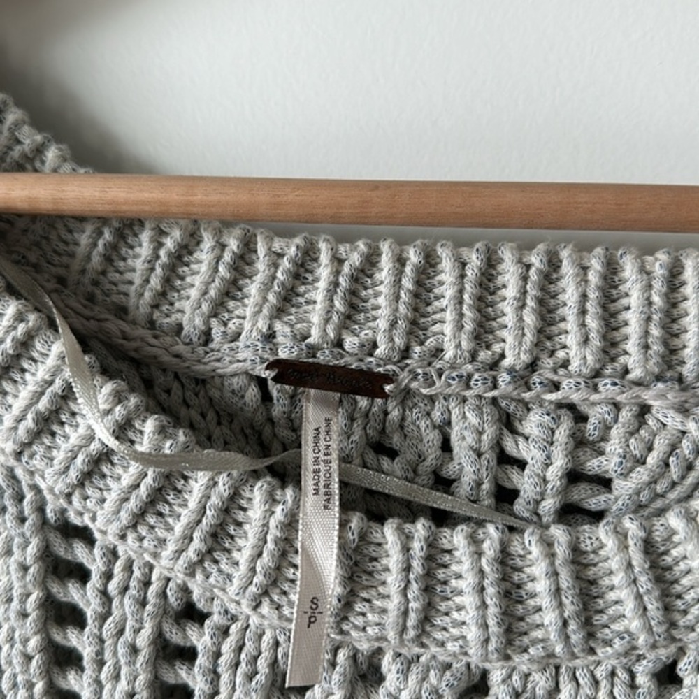 Free People Chunky Cable Knit Fisherman‎ Open Back Sweater Grey Small cropped - Picture 11 of 12